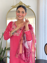 RADHA PINK  COLOURED  WOMEN'S VISCOSE CHINNON  KURTA WITH PANT DUPATTA  SET